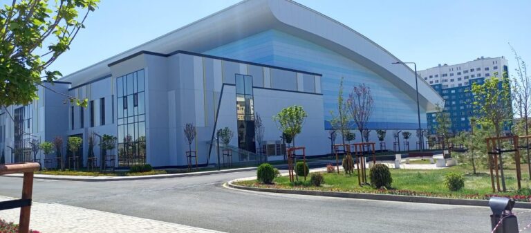 Ледовая арена